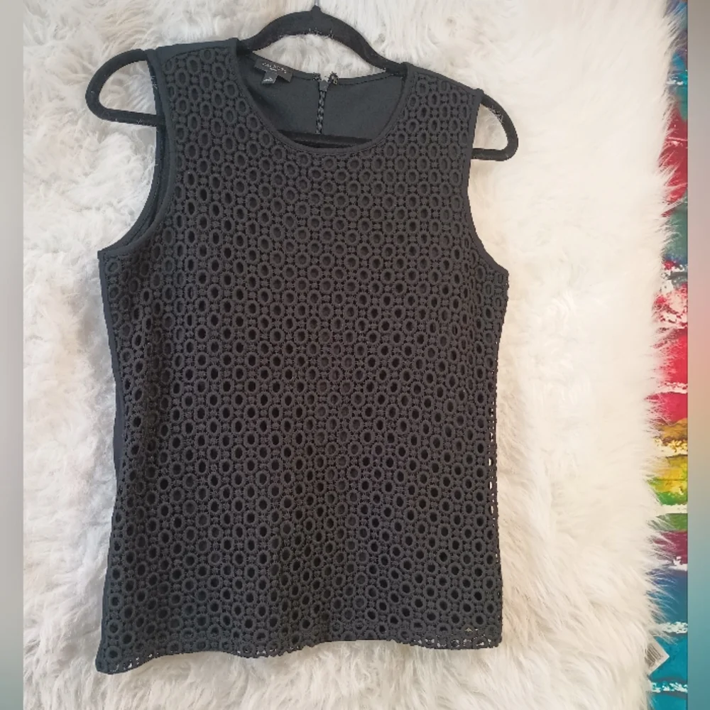 Talbots Petites Black Sleeveless Crochet Front Circle Design Tank Top Size SP - Picture 5 of 11